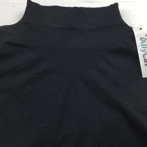 ally cat ladies blouse  OS - Picture 13 of 16